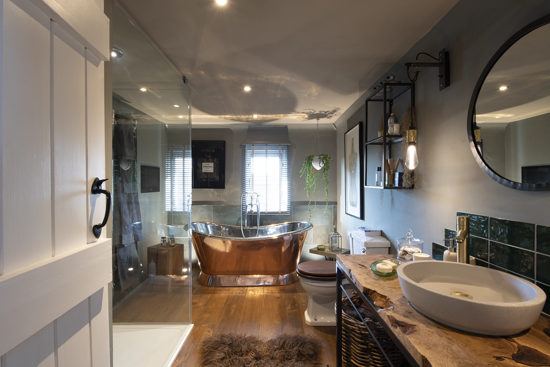 1st Bathroom 02