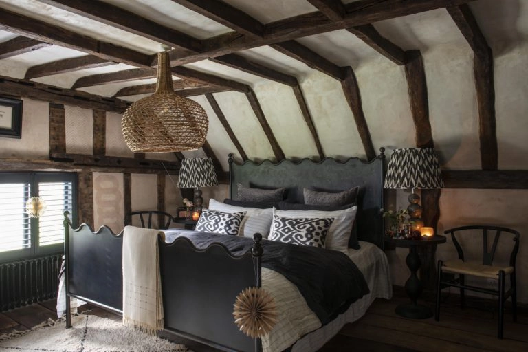 26.-1st-Guest-Bedroom-01-768×512